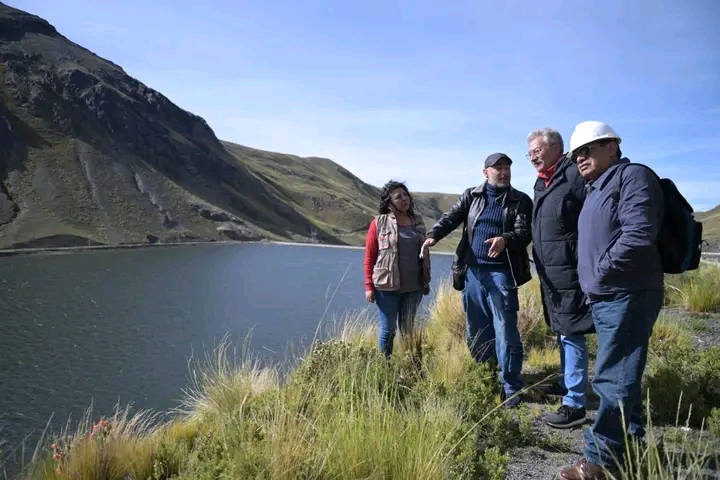 Visita a la Planta de Tratamiento de Hampaturi